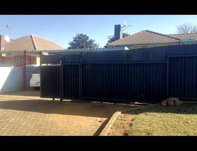 3 BEDROOM HOUSE FOR SALE IN LINDHAVEN